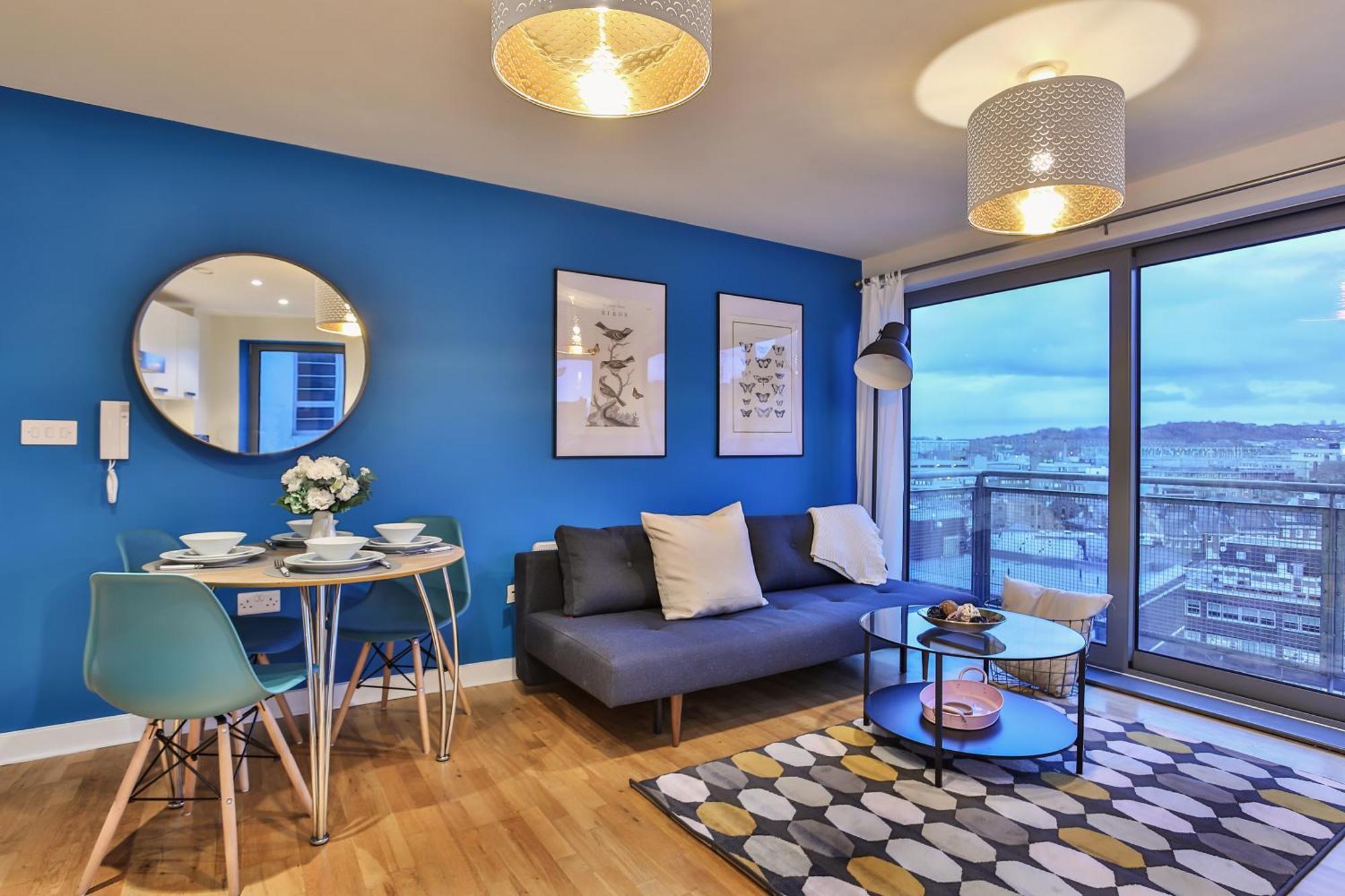 Skyview Apartment By Noknokstay - City Centre With Parking - Group, Family, Business Шефилд Екстериор снимка