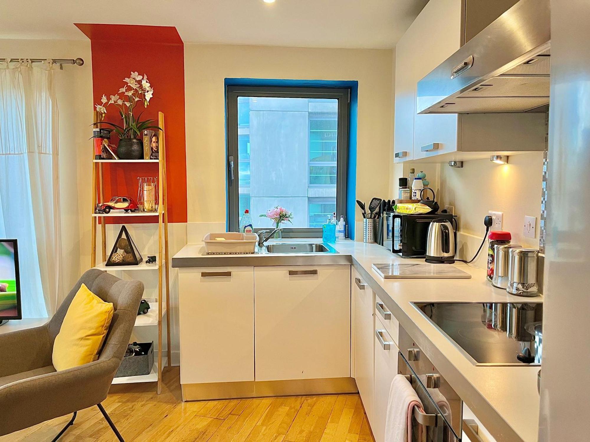 Skyview Apartment By Noknokstay - City Centre With Parking - Group, Family, Business Шефилд Екстериор снимка