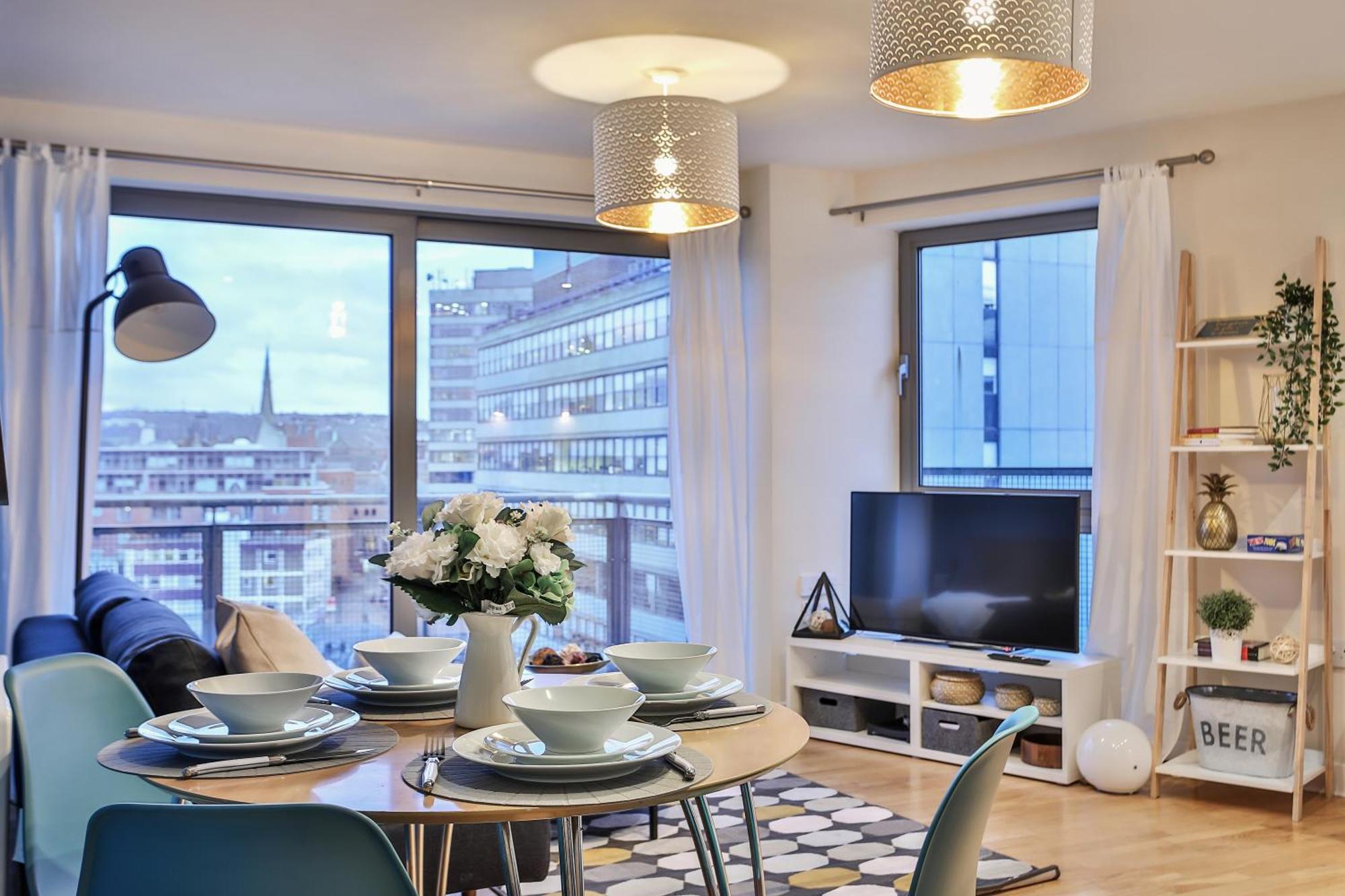 Skyview Apartment By Noknokstay - City Centre With Parking - Group, Family, Business Шефилд Екстериор снимка