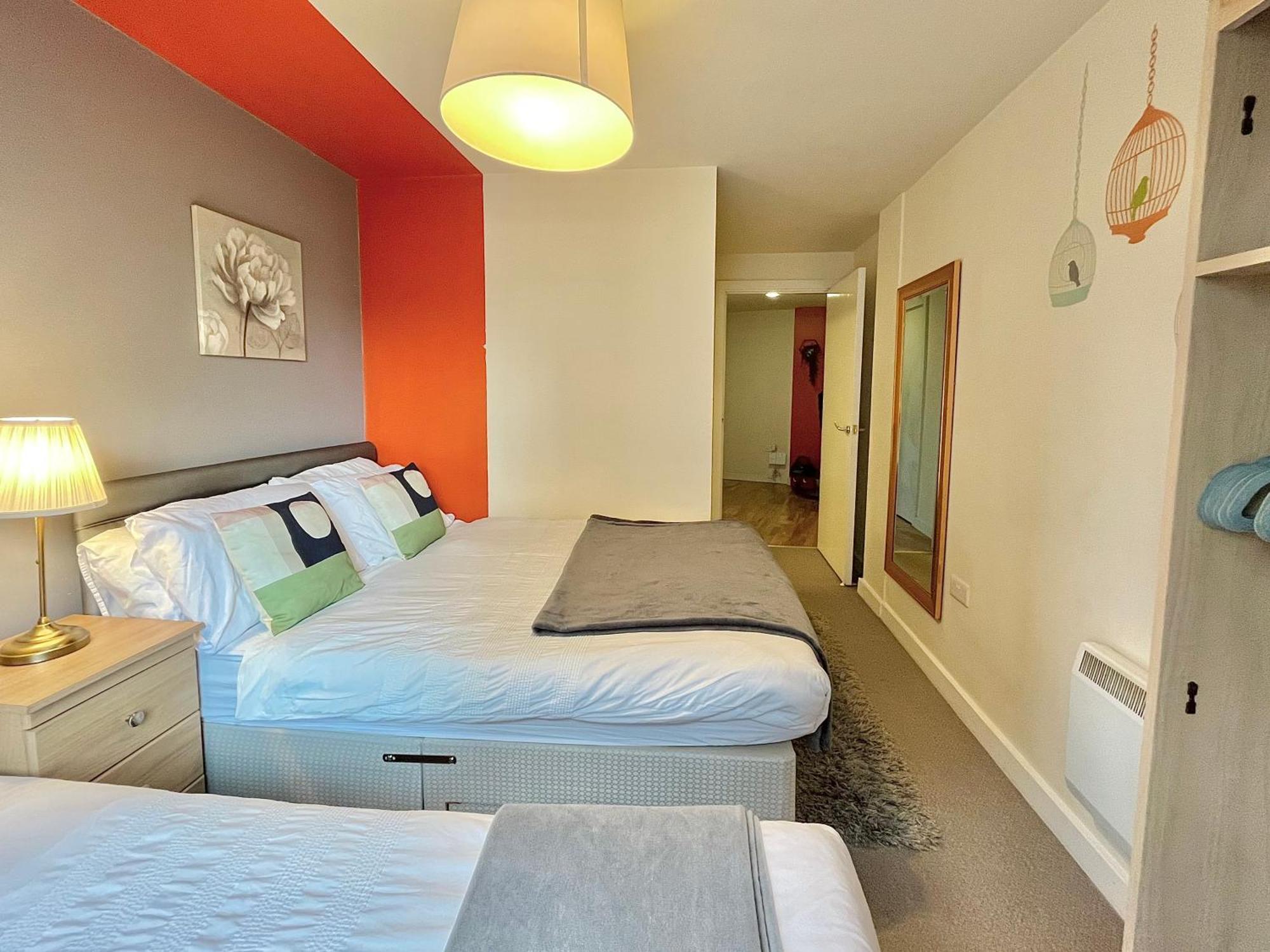 Skyview Apartment By Noknokstay - City Centre With Parking - Group, Family, Business Шефилд Екстериор снимка